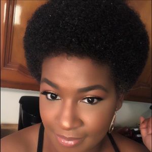 Meet your Posher, Valarie